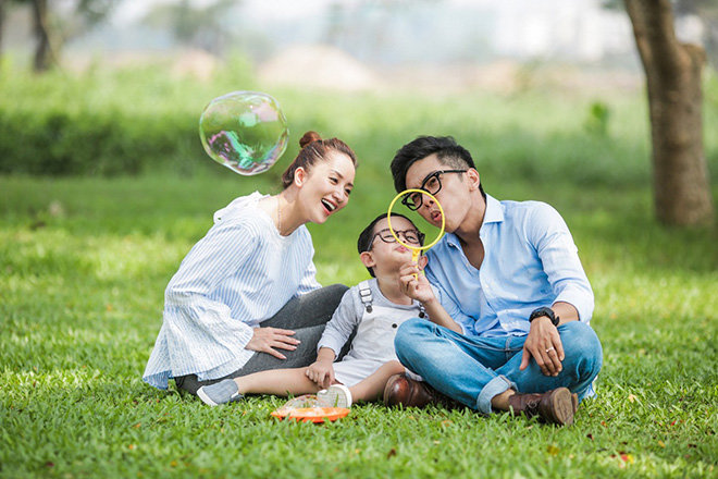 Khánh Thi hết lòng khen ngợi Phan Hiển là người đàn ông của gia đình - 2