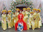 Eva Yêu - Cô dâu xinh đẹp của chàng vận động viên hotboy tạo dáng “bá đạo” trong ngày ăn hỏi