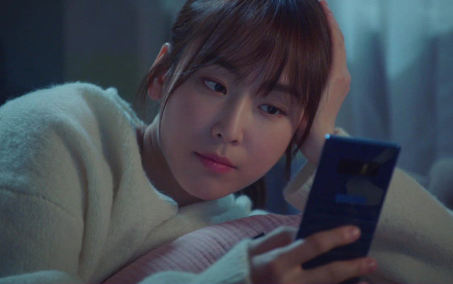 Mỗi tháng đưa vợ đi khám thai 1 lần, ai ngờ chồng tán luôn cô y tá xinh đẹp - 2