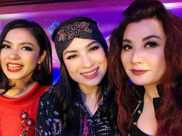 Sao Việt 24h: Bạn trai MC Hoàng Linh được bố mẹ vợ tương lai đối xử đặc biệt - 12