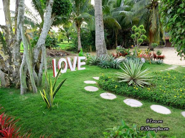 2 thang "tu tay lam het", 9x tay ninh bien manh dat trong thanh khu vuon dep nhu cong vien - 3