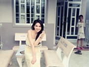 Nhà đẹp - Bất ngờ với những căn nhà ở quê đơn sơ trái ngược với nhà tiền tỷ của sao Việt