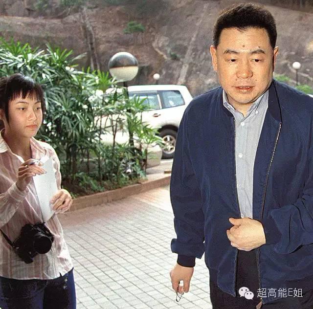 Từ phóng viên amp;#34;quènamp;#34; lên chức bà xã tỷ phú: Muốn đổi đời phải có nghệ thuật thâu tóm - 5