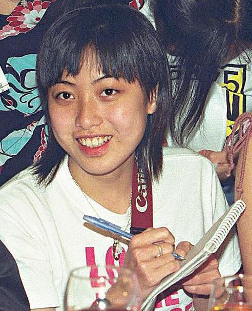 Từ phóng viên amp;#34;quènamp;#34; lên chức bà xã tỷ phú: Muốn đổi đời phải có nghệ thuật thâu tóm - 2