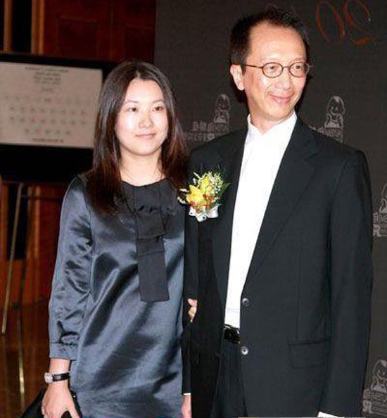 Từ phóng viên amp;#34;quènamp;#34; lên chức bà xã tỷ phú: Muốn đổi đời phải có nghệ thuật thâu tóm - 3