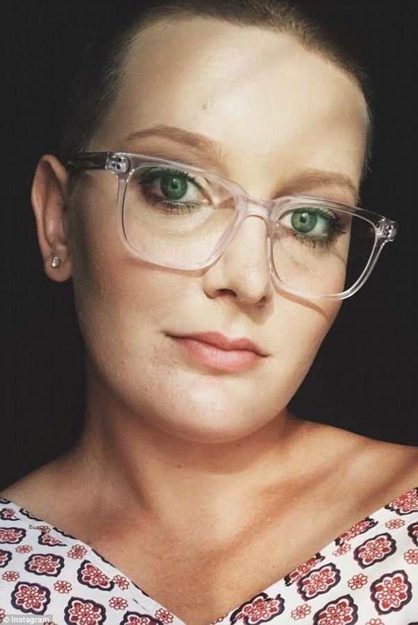 Vòng 2 nhàu nhĩ sau 10 lần mang thai của mẹ 26 tuổi chỉ nhìn thôi đã muốn bật khóc - 1