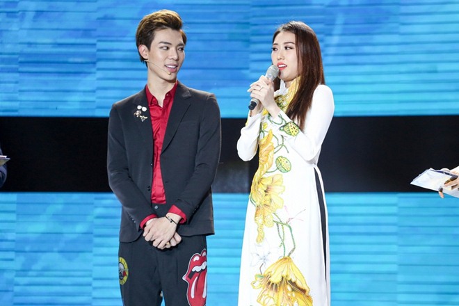 Cặp đôi hoàn hảo: Nam đồng nghiệp lăn ra đất ăn vạ khi Hòa Minzy amp;#34;vớamp;#34; được trai đẹp - 8