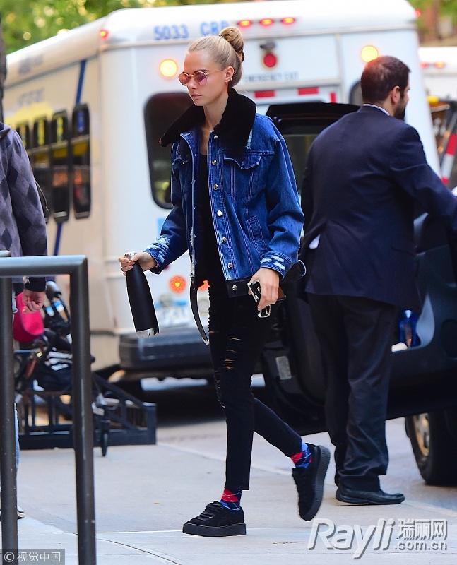 Mùa đông, áo khoác bò từ Á sang Âu nhìn đâu cũng thấy - 2