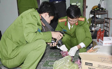 Làm rõ thông tin bố mẹ cháu bé 20 ngày tuổi từng có một bé gái bị chết đột tử - 1