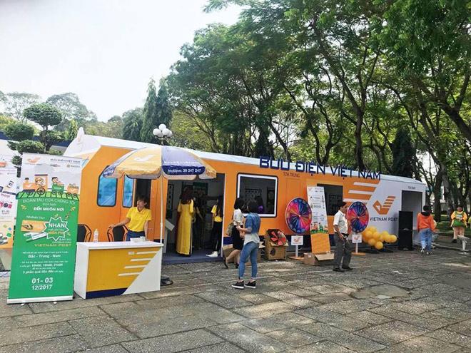 Sôi động 3 ngày mua sắm trực tuyến tại thành phố Hồ Chí Minh - 2