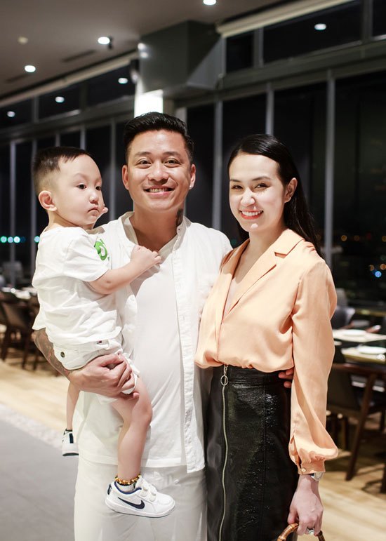 Chia sẻ về lúc bầu bí, vợ Tuấn Hưng: amp;#34;Có những hôm nằm đắp chăn tủi thân khóc một mìnhamp;#34; - 2
