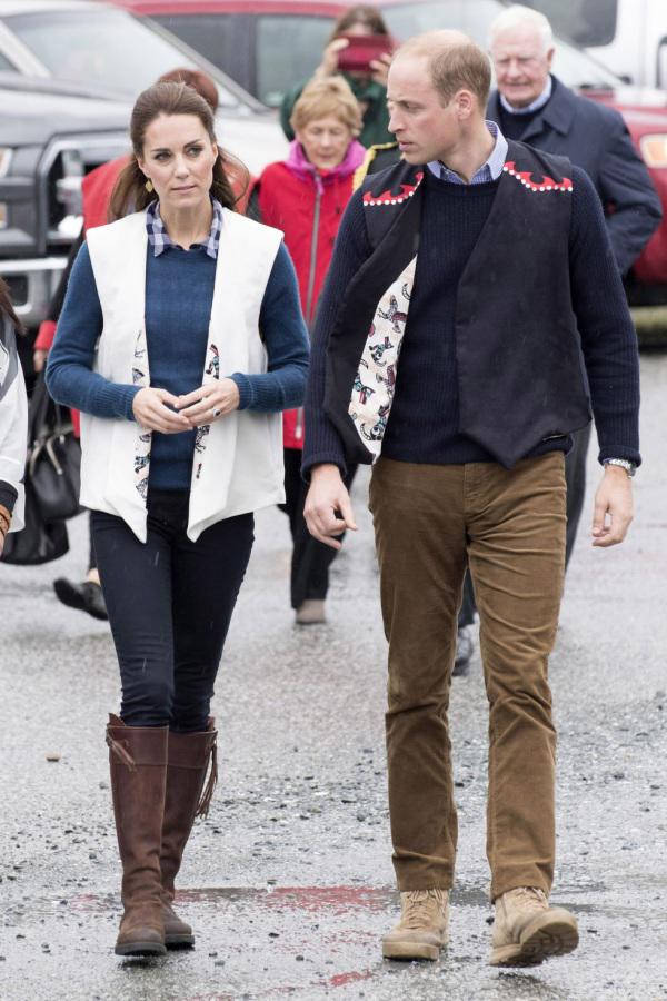 Đây chính là món đồ bình dân khiến Công nương Kate Middleton amp;#34;mê đắmamp;#34; trong suốt 13 năm. - 5