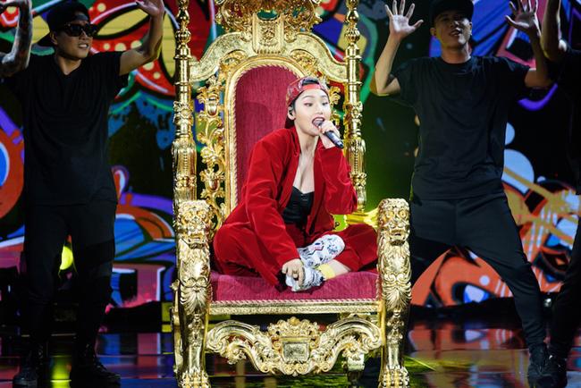 Sao đại chiến: Hà Lê - Phúc Bồ gây tranh cãi tính cá nhân trong tác phẩm nghệ thuật - 10