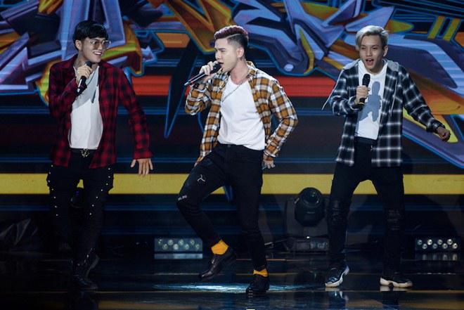 Miu Lê ngồi chồm hỗm trên ghế hát amp;#39;đá xoáyamp;#39; Dương Cầm sau cuộc amp;#39;khẩu chiếnamp;#39; - 15