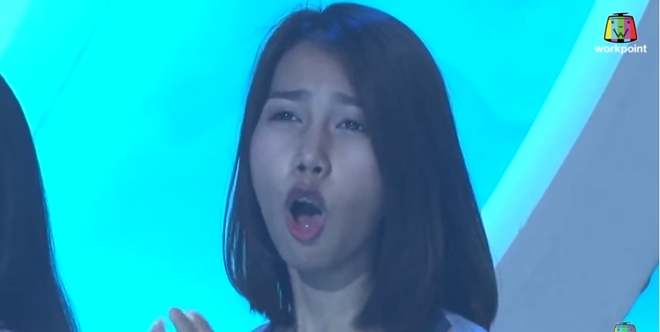 Nhìn người phụ nữ này, ai ngờ cô từng có thời bị bạn bè xa lánh vì xấu amp;#34;thảm hoạamp;#34; - 1