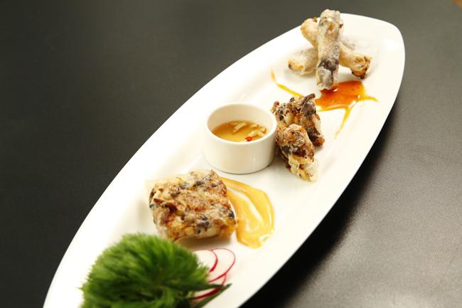 MasterChef VN: Lý Quý Khánh lộ rõ tính cách amp;#34;màu mè, diêm dúaamp;#34; - 6