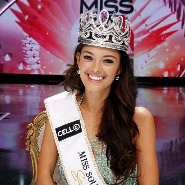 Tân Hoa hậu Hoàn vũ Thế giới 2017 lại bị tước vương miện cấp quốc gia - 4