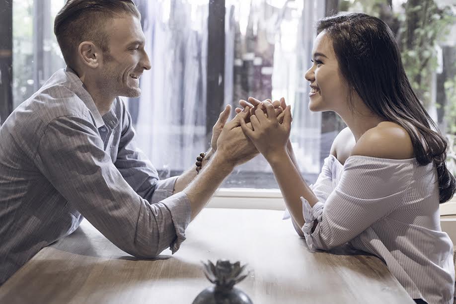 Lý do gì khiến nhiều sao nữ Việt chọn yêu và cưới đàn ông Tây? - 11