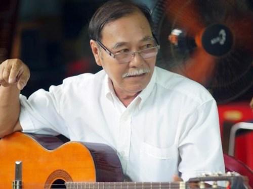 Tác giả ca khúc amp;#34;Có phải em mùa thu Hà Nộiamp;#34; Trần Quang Lộc nhập viện vì ung thư - 2