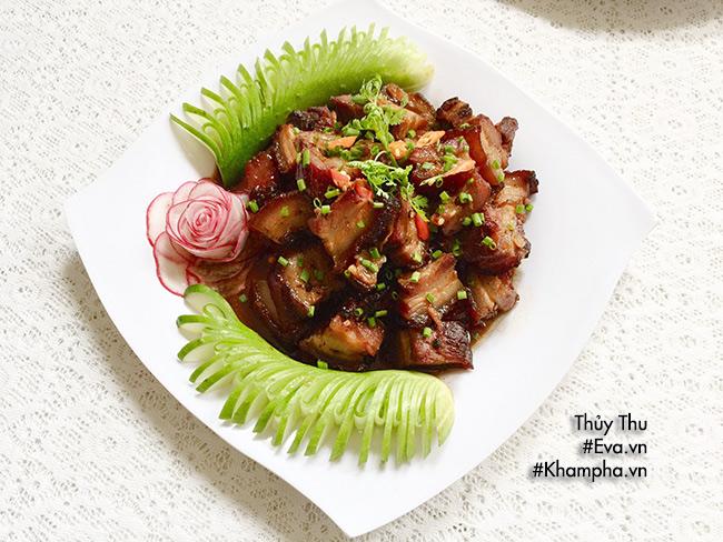 Tai heo cuộn, canh khổ qua nhồi thịt hấp dẫn cho bữa chiều - 3