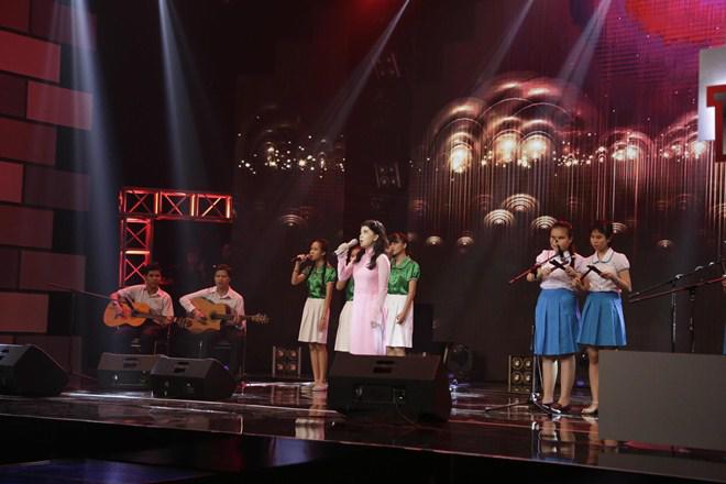 Xuân Bắc khiến Mỹ Linh amp;#39;khó chịuamp;#39; khi đứng chen giữa dàn trai đẹp - 8