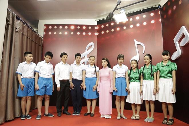 Xuân Bắc khiến Mỹ Linh amp;#39;khó chịuamp;#39; khi đứng chen giữa dàn trai đẹp - 7