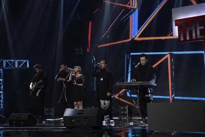 Xuân Bắc khiến Mỹ Linh amp;#39;khó chịuamp;#39; khi đứng chen giữa dàn trai đẹp - 12