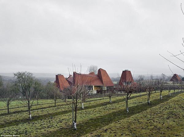 gianh giai kien truc cua nam, can biet thu van bi che ‘vua xau, vua lo’ - 10