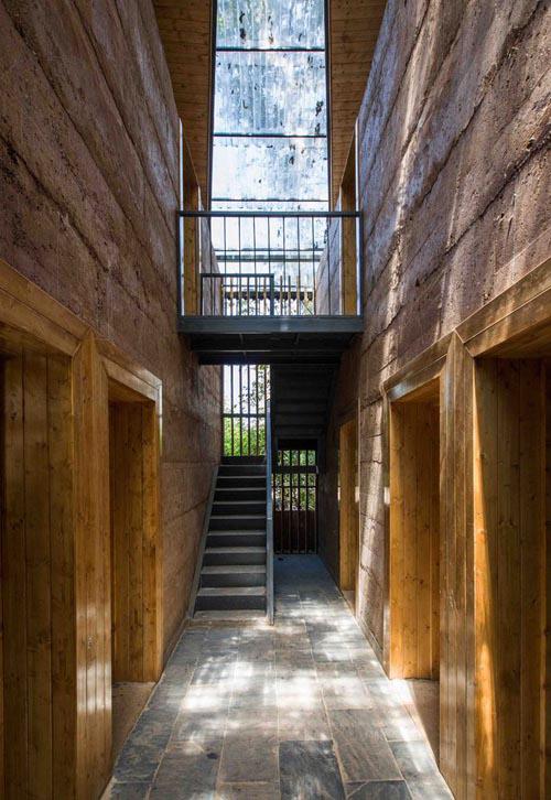 ngoi nha dap dat o trung quoc co gi ma gianh giai cong trinh cua nam? - 3