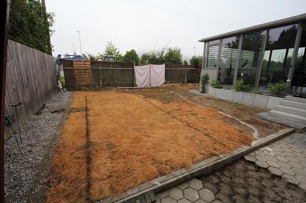 tu xay be boi thien nhien tuyet dep, ba bo con khien hang xom "phat ghen" - 2