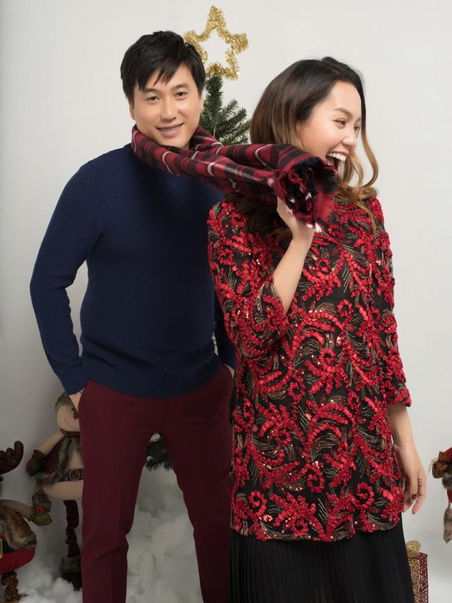 Ca sĩ Ngọc Anh “cặp kè” trai trẻ, tình cảm trong bộ ảnh đón Giáng sinh sớm - 3