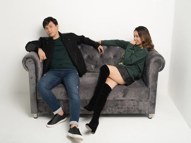 Ca sĩ Ngọc Anh “cặp kè” trai trẻ, tình cảm trong bộ ảnh đón Giáng sinh sớm - 5