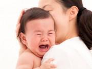 Eva tám - Dỗ 2 tiếng không nín, tôi chết điếng trước sự thật mẹ chồng bế vào phòng 5 phút con ngủ