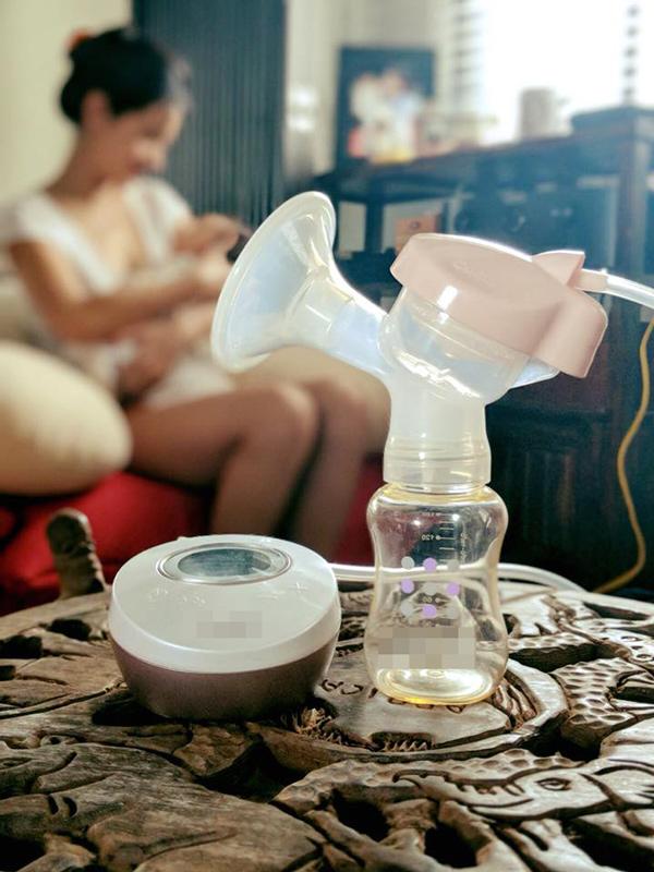 Sau sinh 2 tháng, nữ MC thốt lên: amp;#34;Tôi đã sai khi nghĩ cho con bú là chuyện đơn giản!amp;#34; - 5