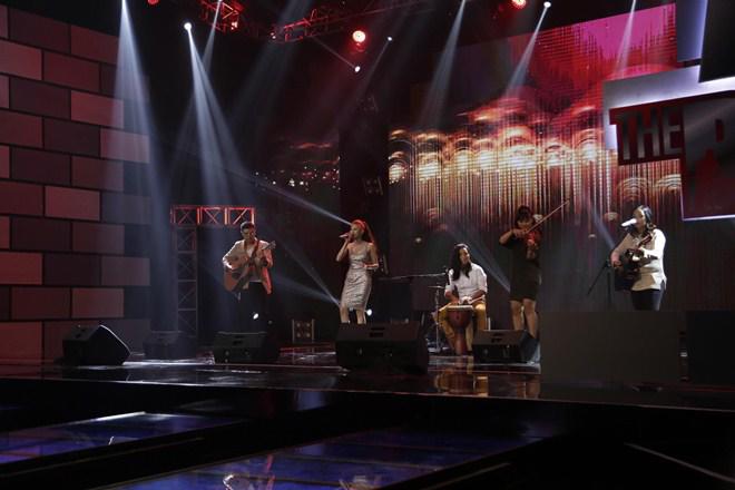 Phương Uyên: amp;#34;Mỹ Linh cũng chỉ nhờ chồng mà thôi” - 14