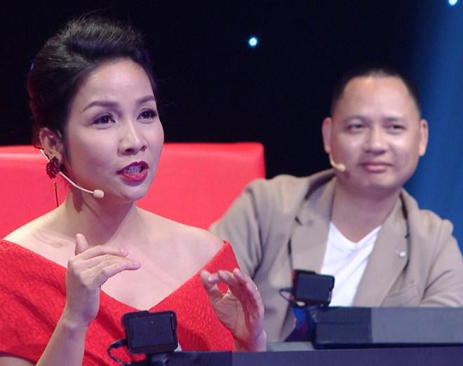 Phương Uyên: amp;#34;Mỹ Linh cũng chỉ nhờ chồng mà thôi” - 7