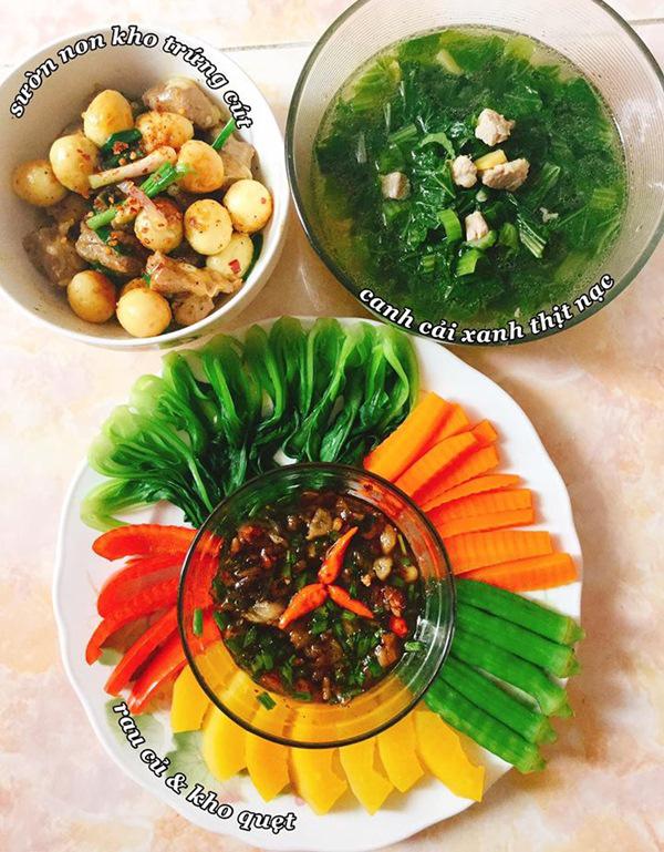 Cắp sách học mẹ chồng, nàng dâu từng amp;#34;không rán nổi quả trứngamp;#34; trở thành đầu bếp cừ khôi - 12