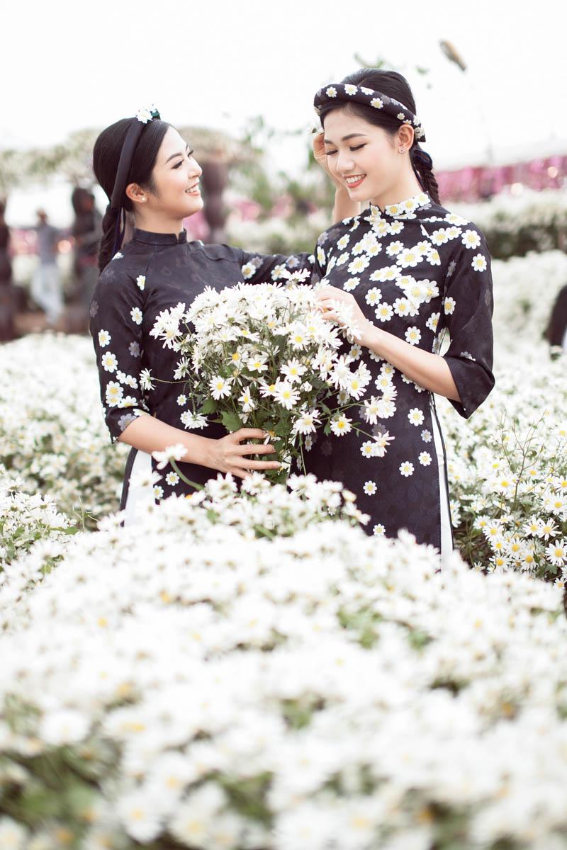 Đầm hoa nhí, váy hoa nhí HECCI hai dây dáng xòe nữ tính V325 | Shopee Việt  Nam