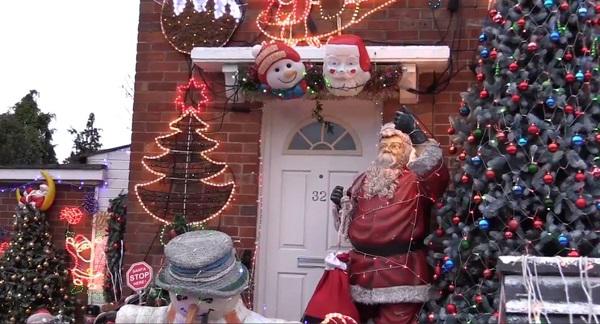 dua dai hang xom, gia dinh suot 16 nam “bien” nha thanh khu vui choi giang sinh tuyet dep - 6