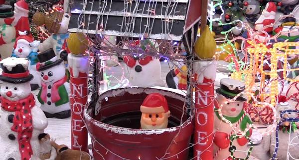 dua dai hang xom, gia dinh suot 16 nam “bien” nha thanh khu vui choi giang sinh tuyet dep - 11