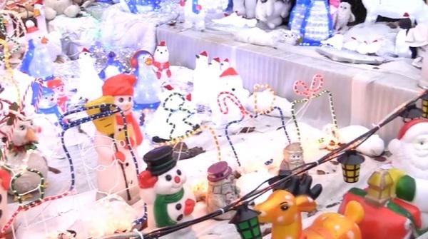 dua dai hang xom, gia dinh suot 16 nam “bien” nha thanh khu vui choi giang sinh tuyet dep - 10