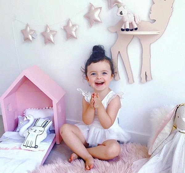 ngo ngang “lau dai mini” hon tram trieu sang chanh cua co be chua tron…3 tuoi - 18