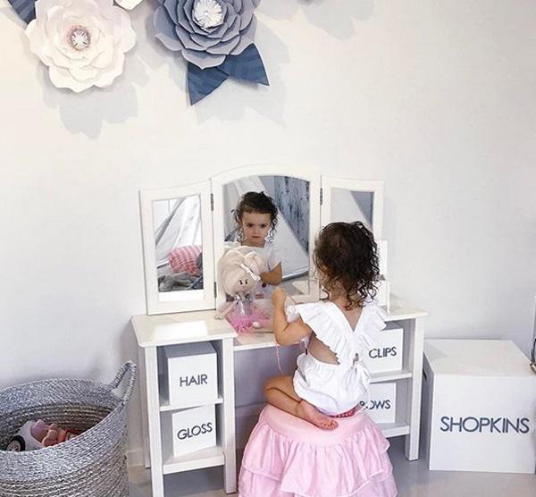 ngo ngang “lau dai mini” hon tram trieu sang chanh cua co be chua tron…3 tuoi - 17