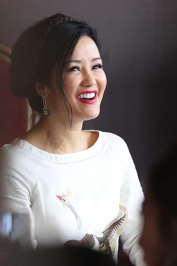 Hồng Nhung: amp;#34;Lần đầu tiên trong đời tôi bị ném đá vì chọn Vũ Cát Tườngamp;#34; - 3