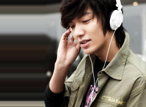 Tặng quà giáng sinh cho bạn trai theo sở thích để khiến chàng thích mê - 2