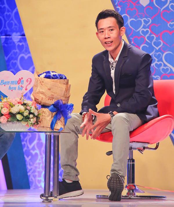 Anh chàng khó tính không tặng quà to cho bạn gái vì sợ amp;#34;phíamp;#34; vẫn được bấm nút hẹn hò - 3