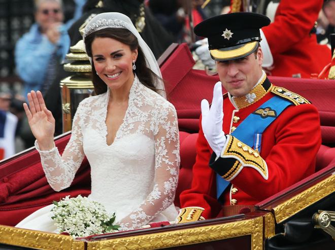 Loạt bí mật ít ai biết phía sau đám cưới của Hoàng gia Anh, đặc biệt là sự  cố ''chỉ muốn giấu nhẹm đi'' với váy cưới của Công nương Diana