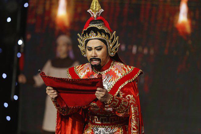 Vợ đau bụng sắp sinh, Lê Dương Bảo Lâm vẫn đi biểu diễn trước mặt Bình Minh, Việt Hương - 14