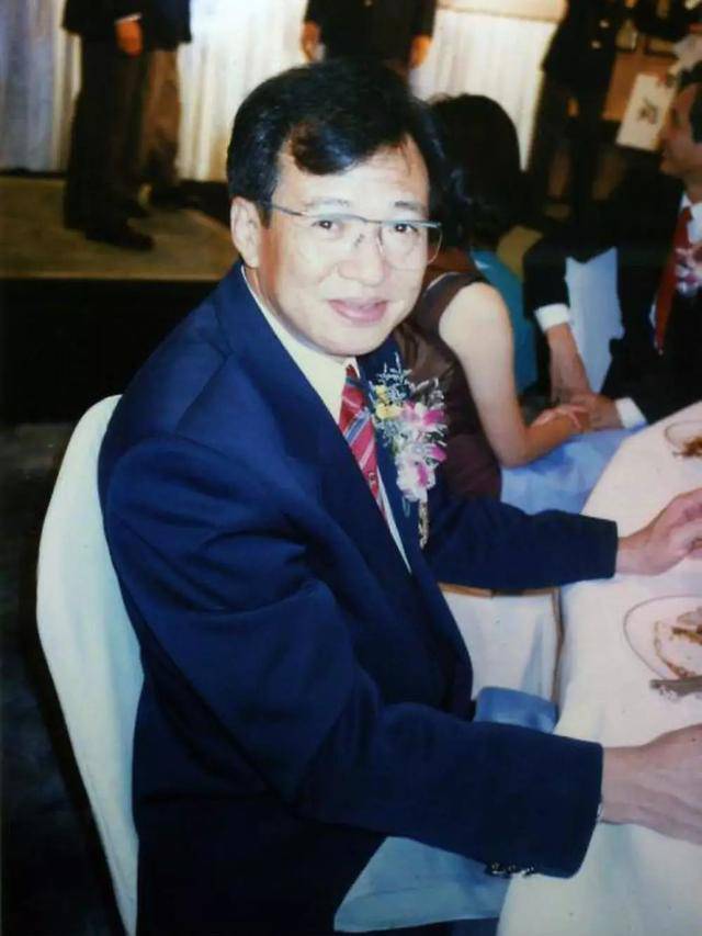 Gia thế hiển hách của sao Hoa ngữ: Càng kín tiếng, càng khí thế hơn người - 2