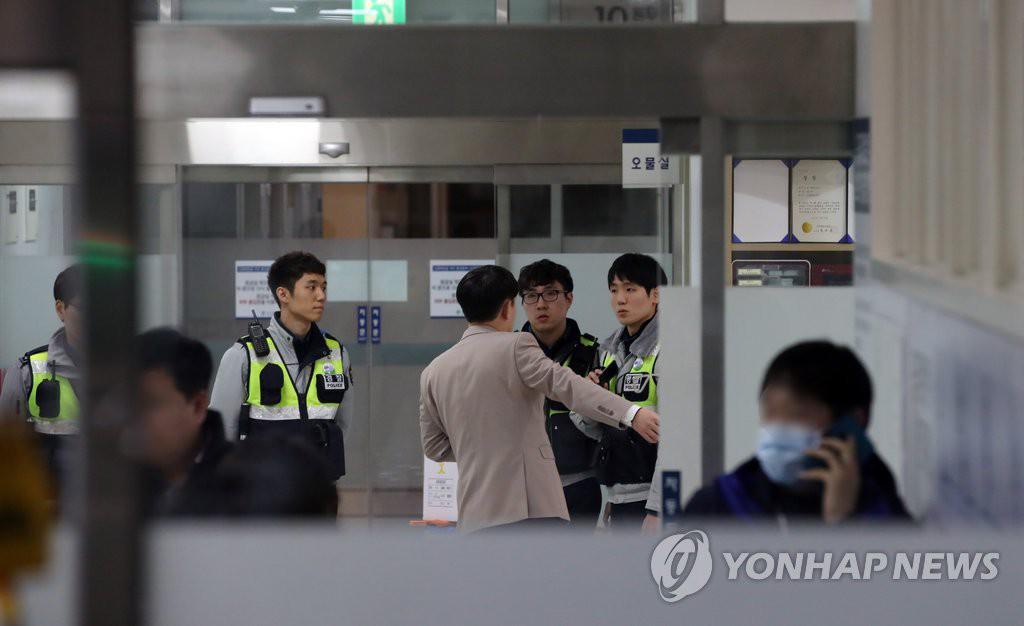 Công bố clip hiện trường vụ tự tử của Jonghyun (SHINee) - 3